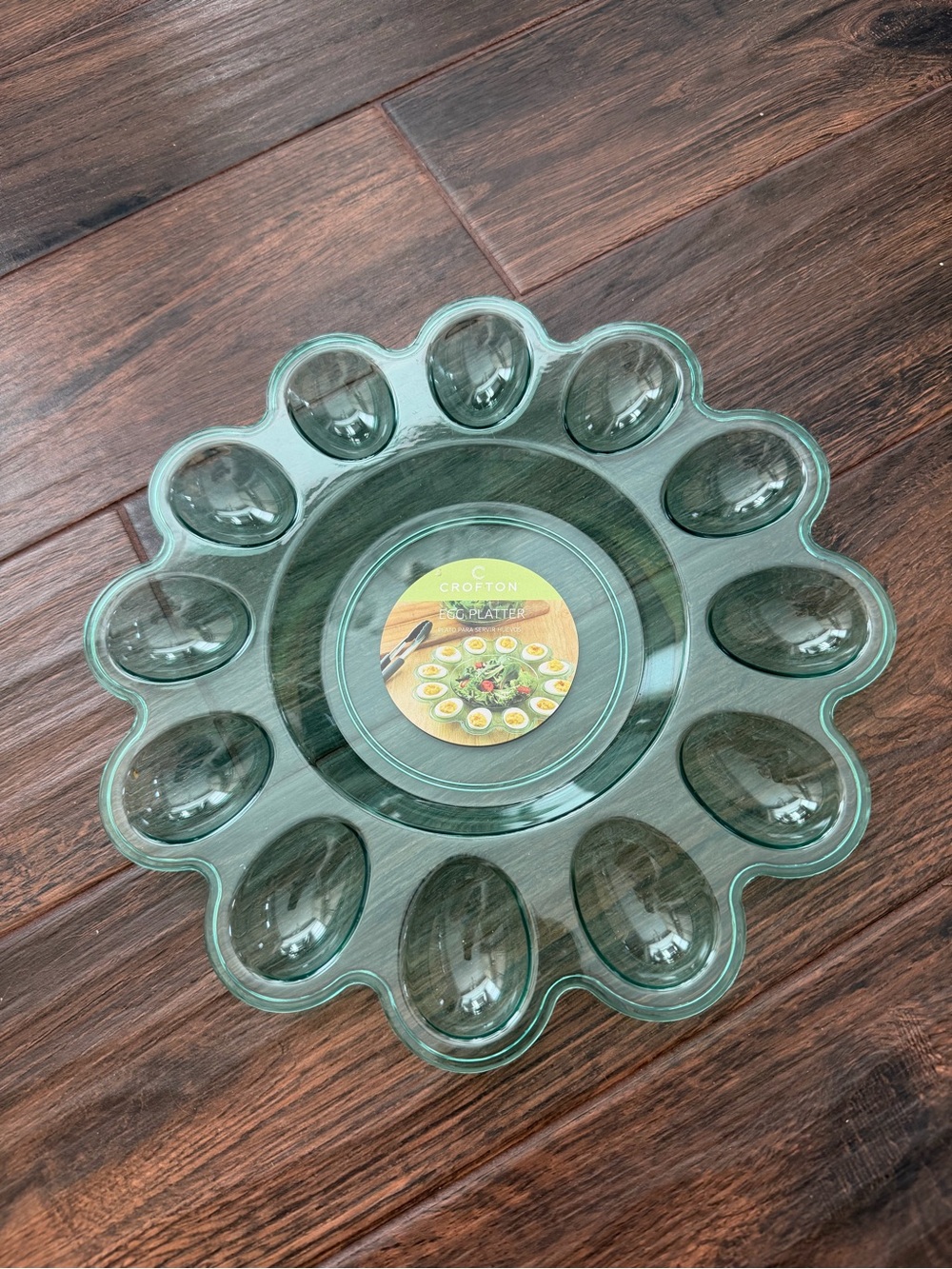 Brand new Crofton plastic Deviled Egg dozen Platter Seafoam Green with dip salad